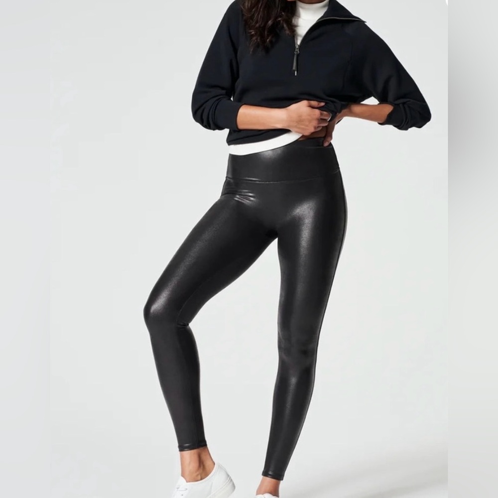 Spanx Black  Faux Leather Leggings Size Medium.